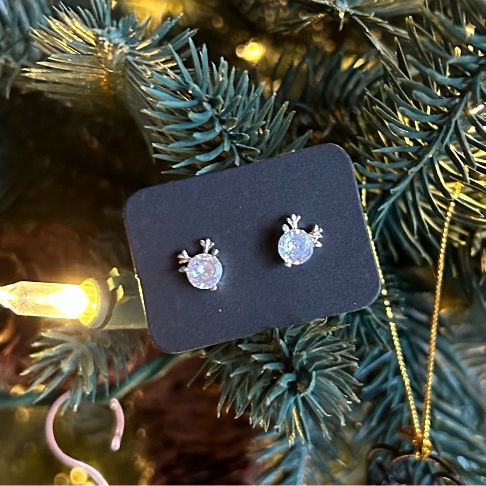 Reindeer Stud Earrings ~ Brand New!
